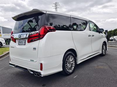 2020 Toyota Alphard - Thumbnail