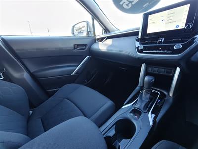 2025 Toyota Corolla Cross - Thumbnail