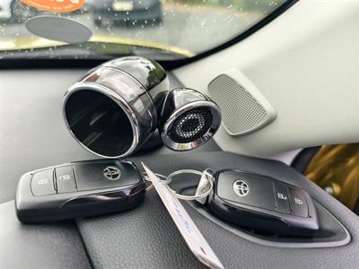 2020 Toyota Yaris Cross - Thumbnail