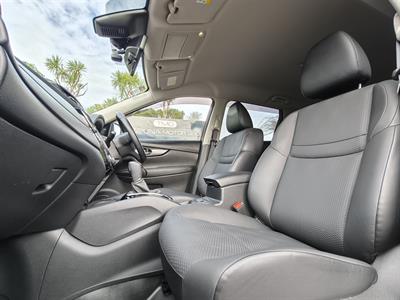 2020 Nissan X-trail - Thumbnail