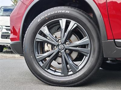 2020 Nissan X-trail - Thumbnail