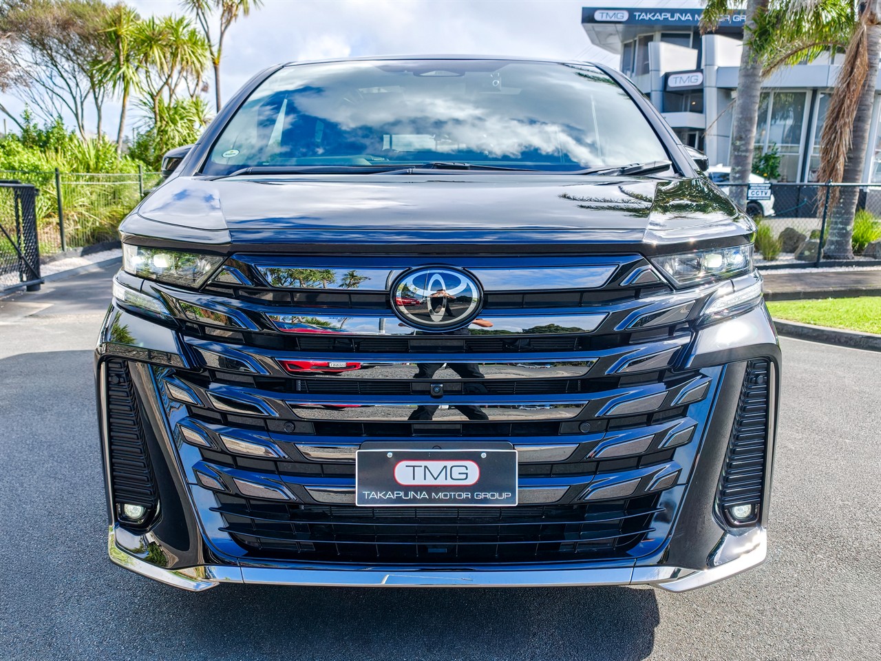 2023 Toyota Vellfire
