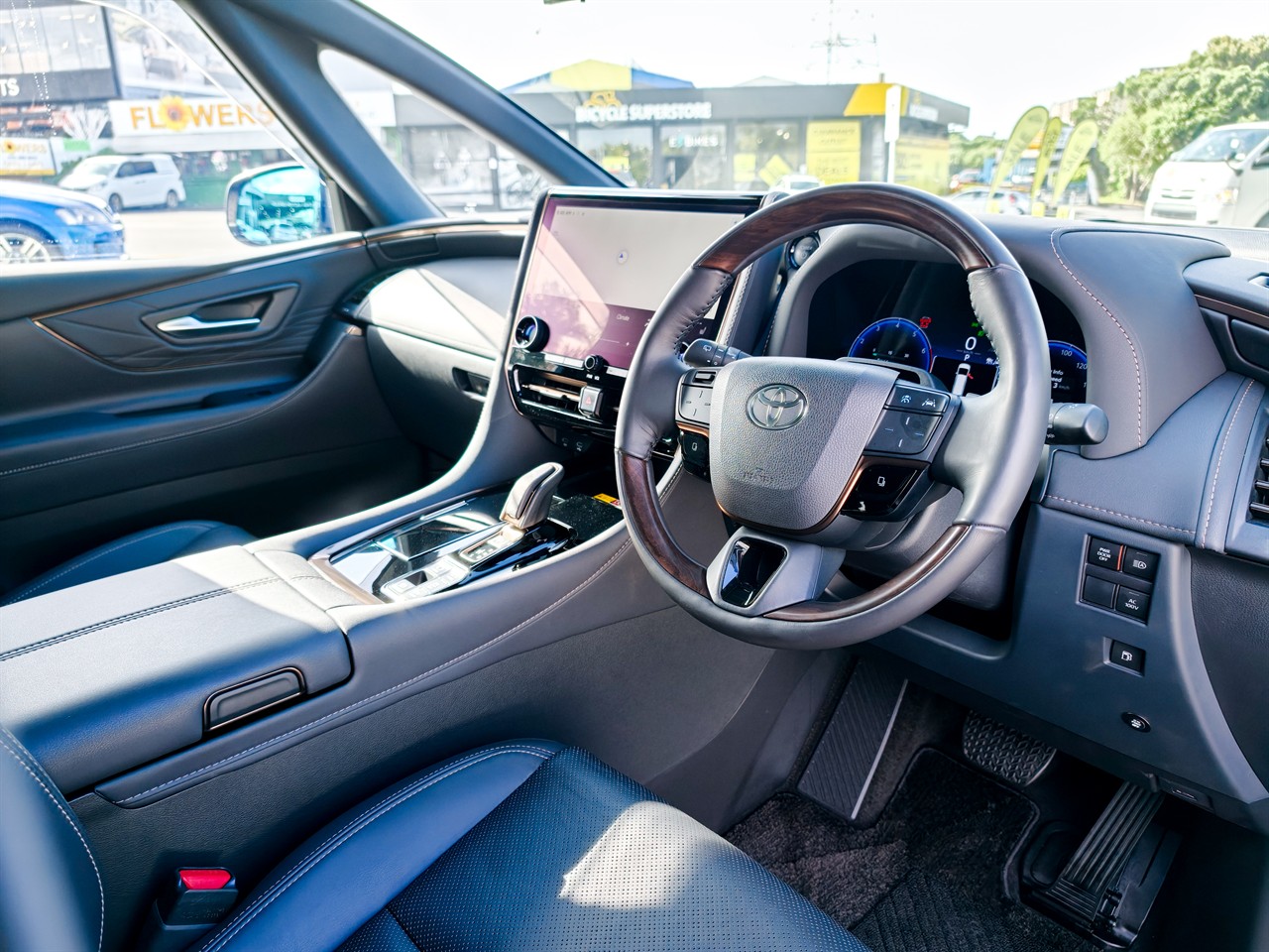 2023 Toyota Vellfire