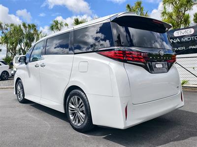 2025 Toyota Alphard - Thumbnail
