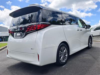 2025 Toyota Alphard - Thumbnail