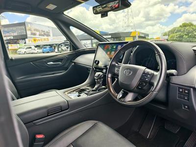 2025 Toyota Alphard - Thumbnail