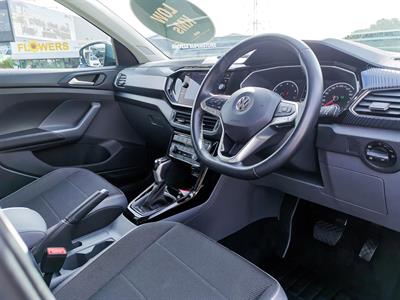 2020 Volkswagen T-Cross - Thumbnail