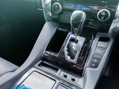 2022 Toyota Alphard - Thumbnail