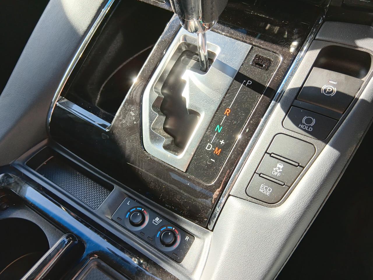 2023 Toyota Alphard