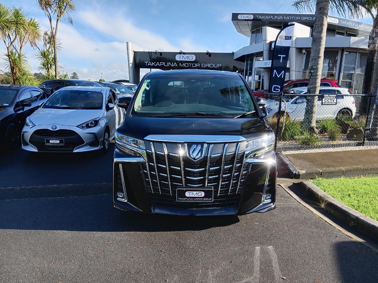 2023 Toyota Alphard