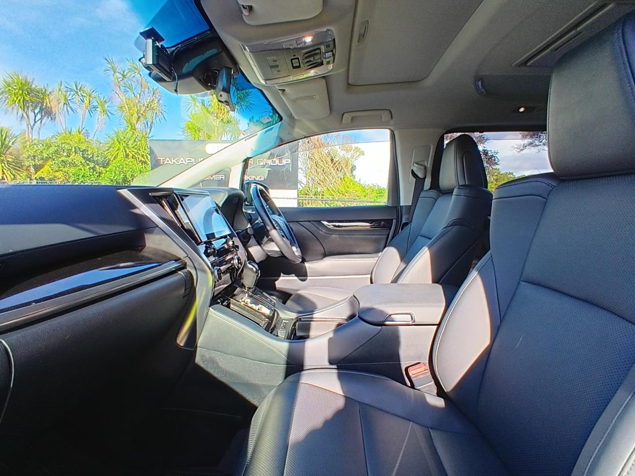 2023 Toyota Alphard