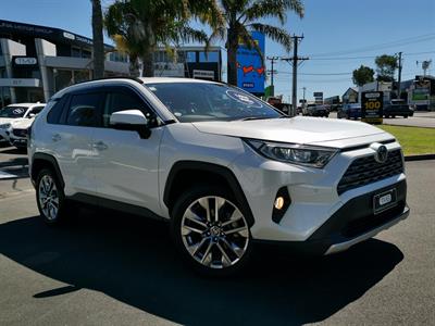 2019 Toyota Rav4 - Thumbnail
