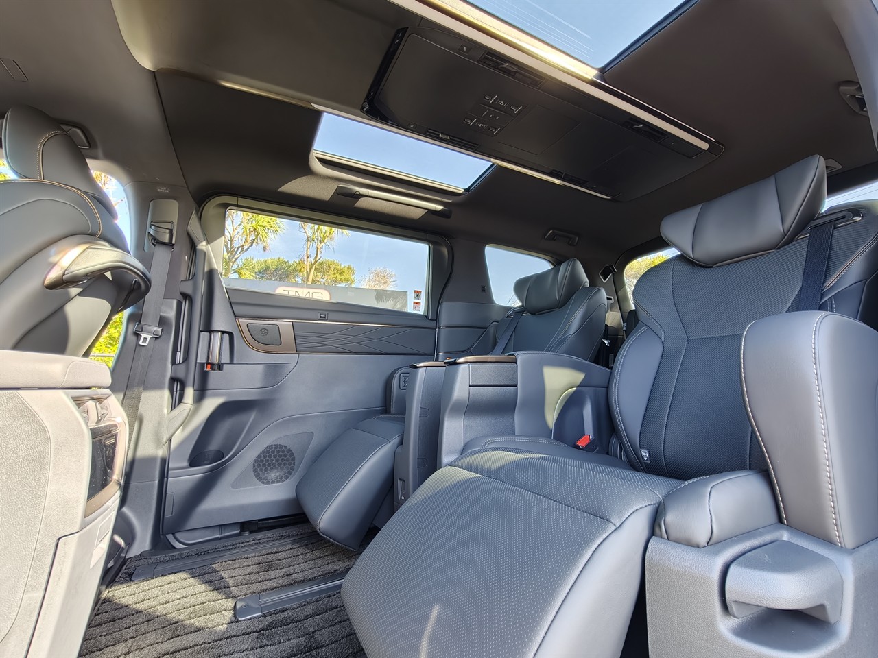 2026 Toyota Alphard