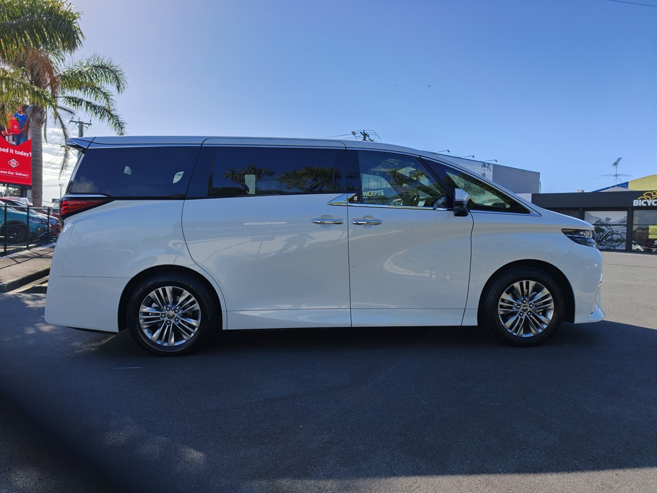 2026 Toyota Alphard
