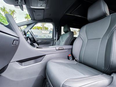 2025 Toyota Alphard - Thumbnail