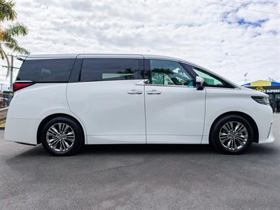 2025 Toyota Alphard - Thumbnail