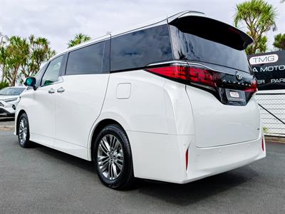 2025 Toyota Alphard - Thumbnail