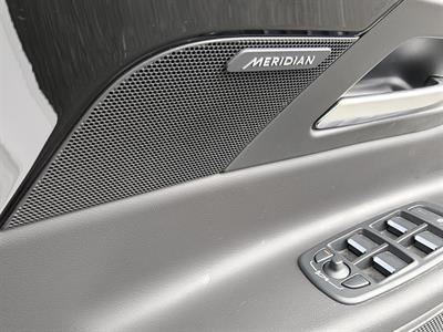 2017 Jaguar XE - Thumbnail