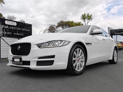 2017 Jaguar XE - Thumbnail