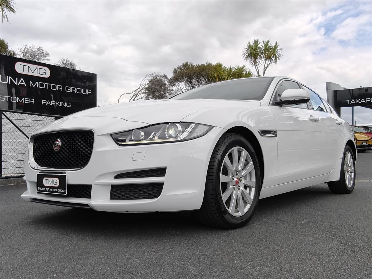 2017 Jaguar XE