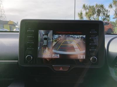 2021 Toyota Yaris - Thumbnail