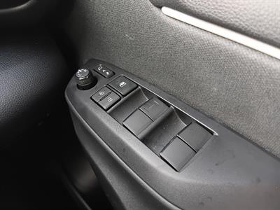 2021 Toyota Yaris - Thumbnail