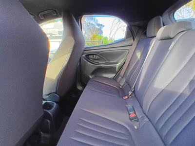 2021 Toyota Yaris - Thumbnail