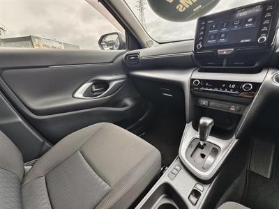 2020 Toyota Yaris Cross - Thumbnail