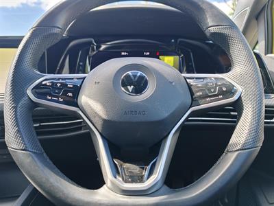 2021 Volkswagen Golf - Thumbnail