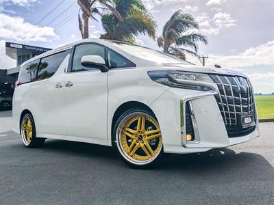 2023 Toyota Alphard - Thumbnail