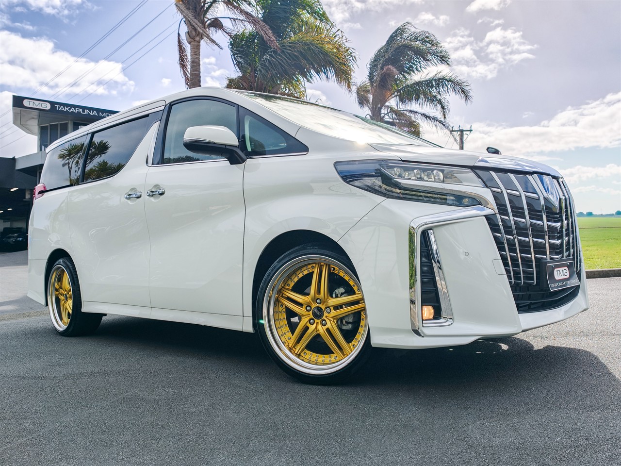 2023 Toyota Alphard