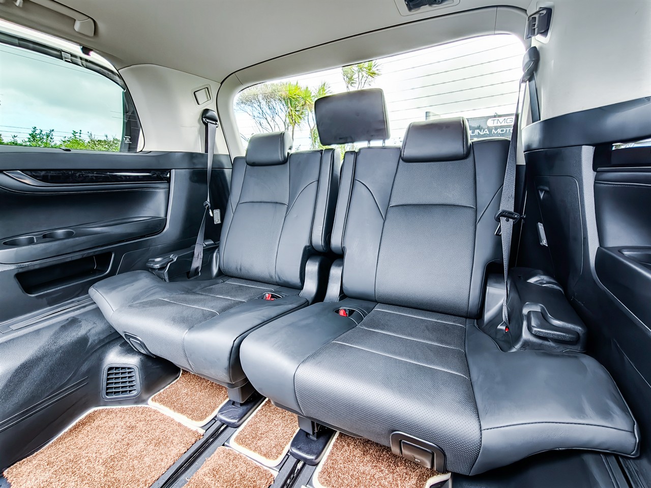 2023 Toyota Alphard