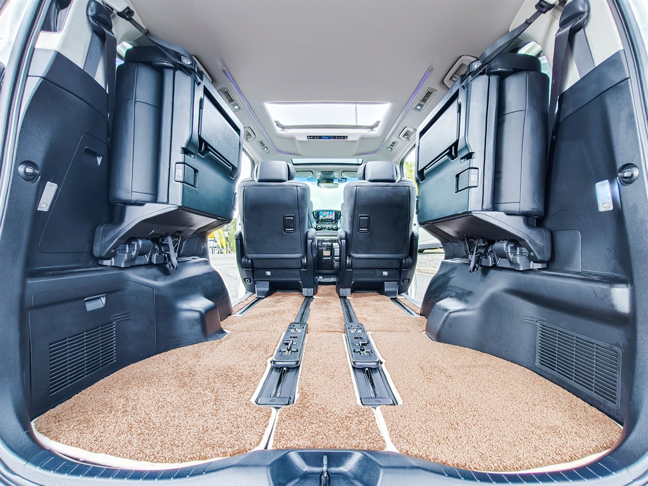 2023 Toyota Alphard