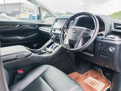 2023 Toyota Alphard - Thumbnail