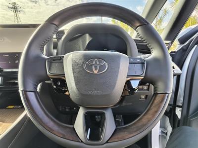 2024 Toyota Alphard - Thumbnail