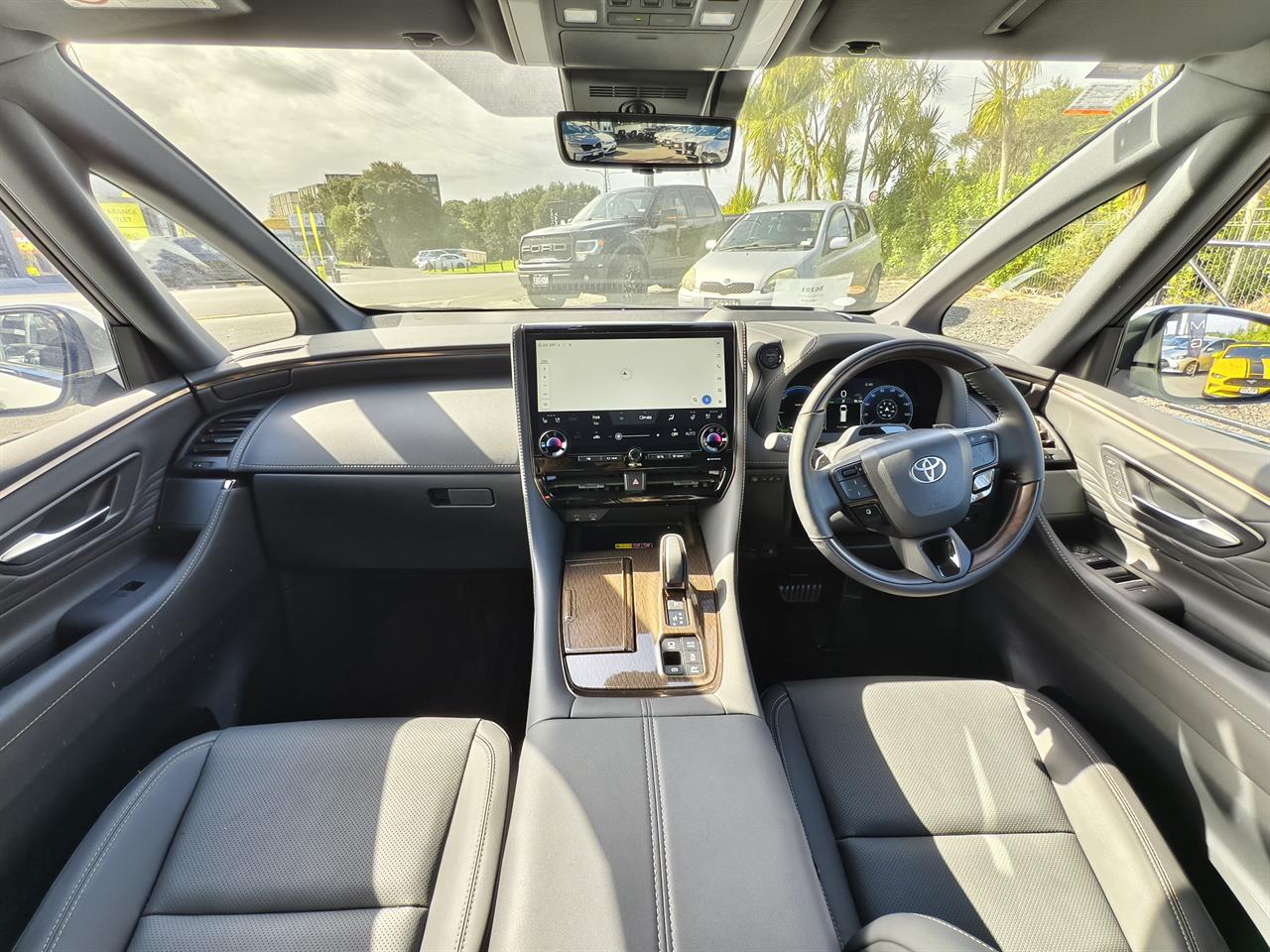 2024 Toyota Alphard