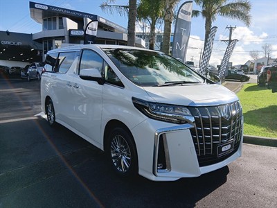 2022 Toyota Alphard - Thumbnail