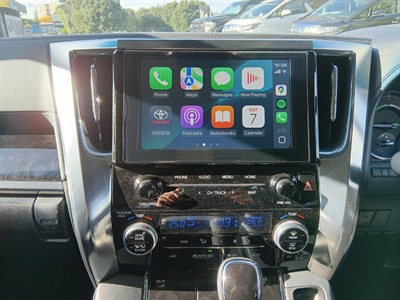 2022 Toyota Alphard - Thumbnail