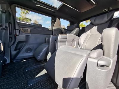 2024 Toyota Alphard - Thumbnail