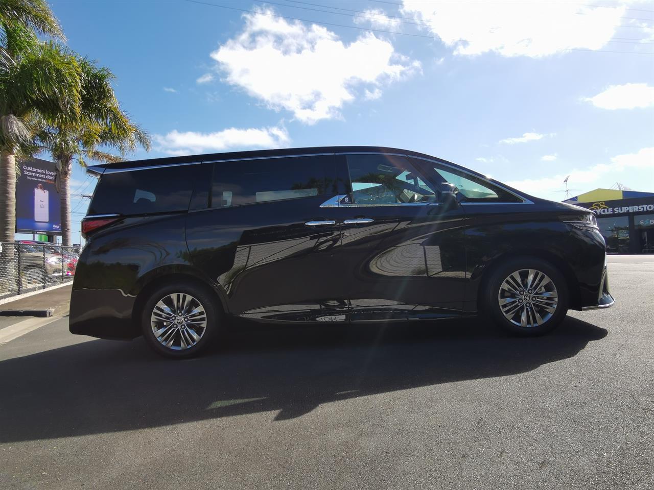 2024 Toyota Alphard