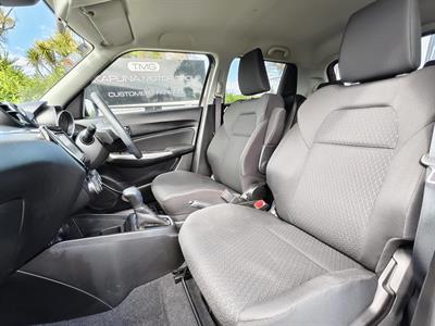 2018 Suzuki Swift - Thumbnail