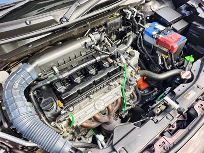 2018 Suzuki Swift - Thumbnail