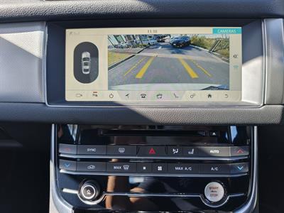 2020 Jaguar XF - Thumbnail