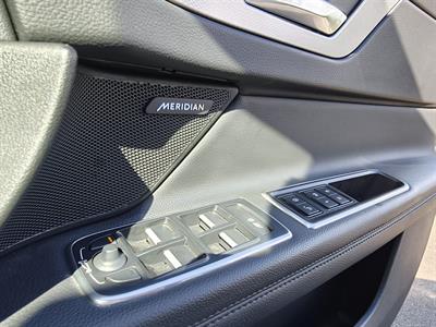 2020 Jaguar XF - Thumbnail