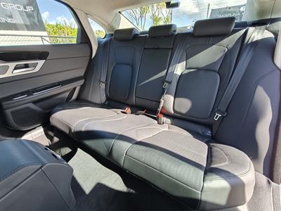 2020 Jaguar XF - Thumbnail