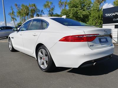 2020 Jaguar XF - Thumbnail