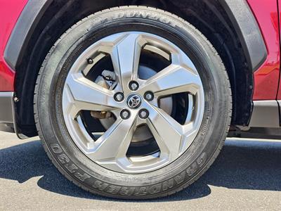 2020 Toyota Rav4 - Thumbnail