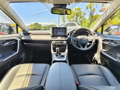 2020 Toyota Rav4 - Thumbnail