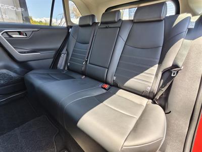 2020 Toyota Rav4 - Thumbnail