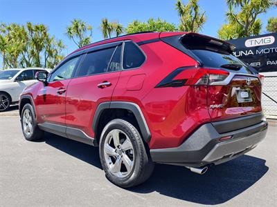 2020 Toyota Rav4 - Thumbnail